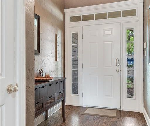 3rd image of 2240 Windsor Ct