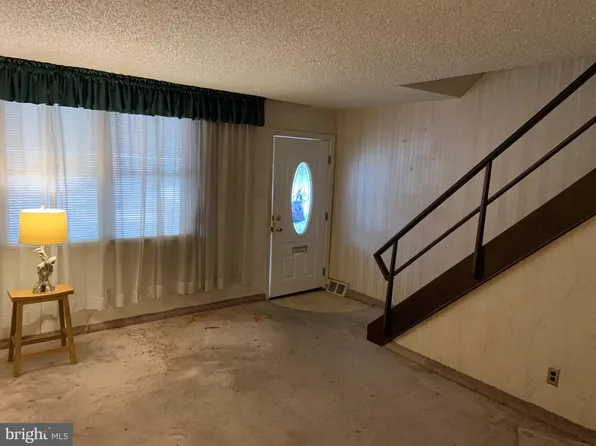 2840 S 65th St, Philadelphia, PA 19142