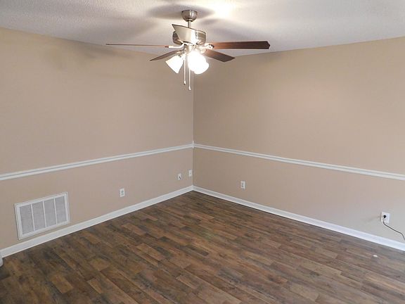 2nd image of 921 Bradley Bell Dr