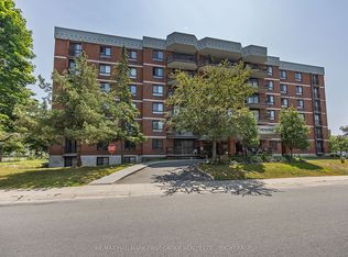14 Greenview Dr #204, Kingston, ON K7M7T5