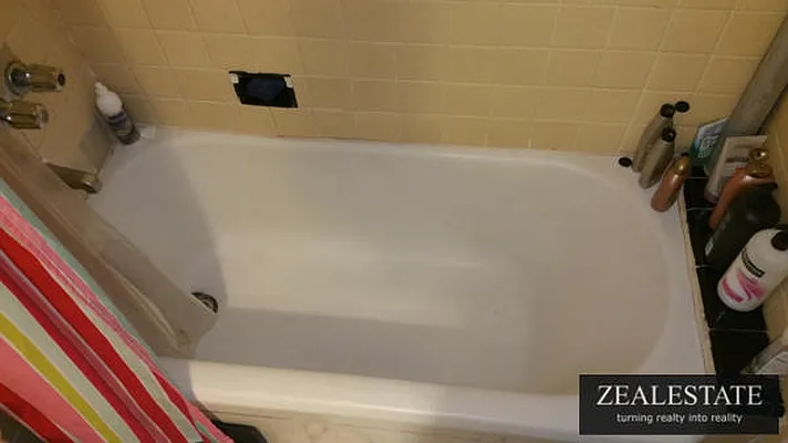 Rented by ZealEstate Group Inc | media 33