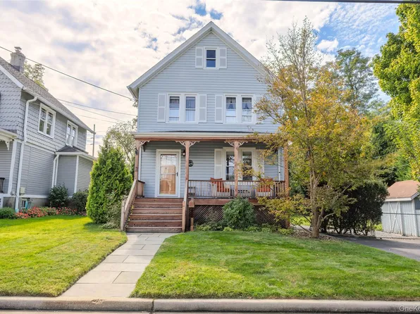 19 Willow Place, Oyster Bay, NY 11771