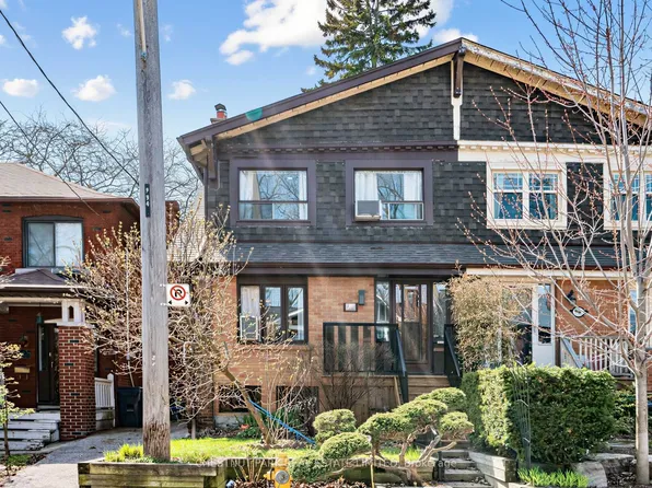 92 Scarboro Beach Blvd, Toronto, ON M4E 2X1