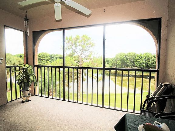 Lani Golf and Water View