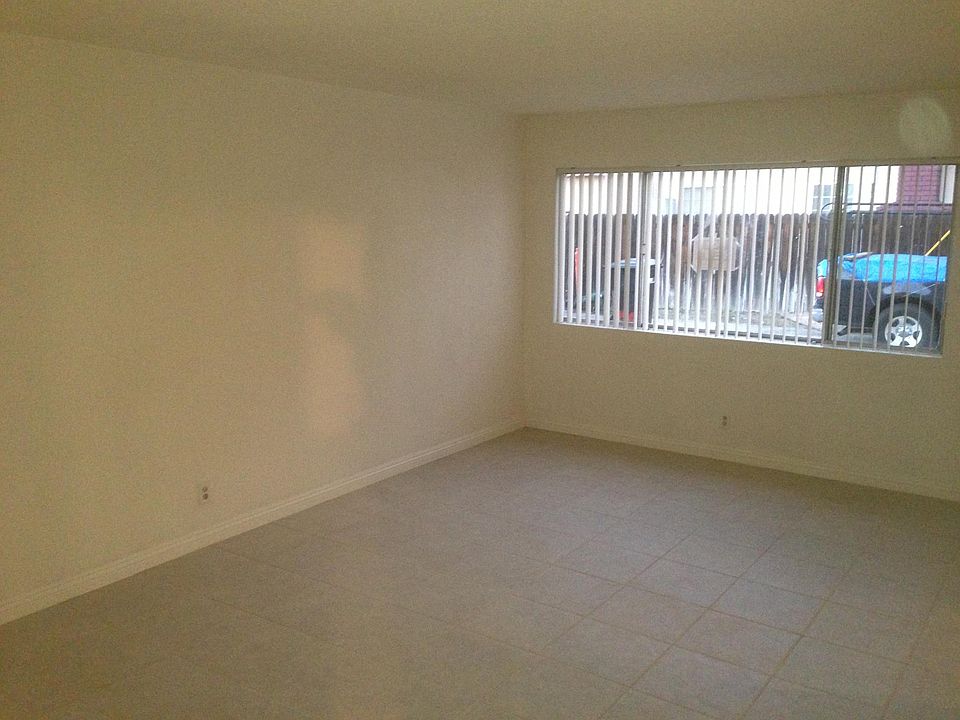 2nd image of 4447 Stewart Ave #E