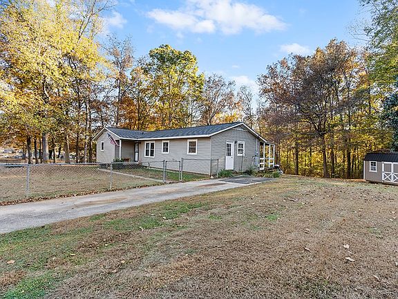 2nd image of 103 Greenbriar Dr