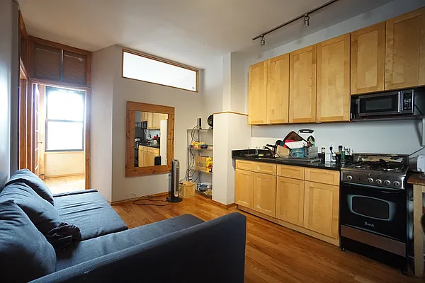 Rented by Rennit Inc. | media 14