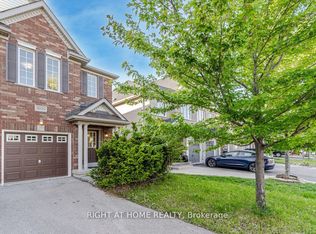3029 Mission Hill Dr, Mississauga, ON L5M 0B8