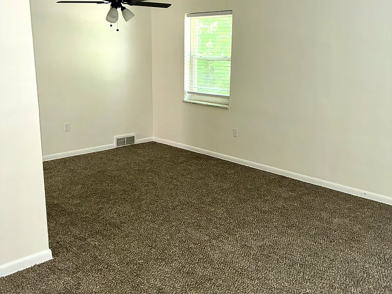 735 Center Ave #2 — Photo 2
