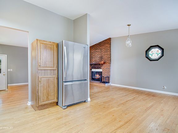 3rd image of 7831 Sprucewood Ave