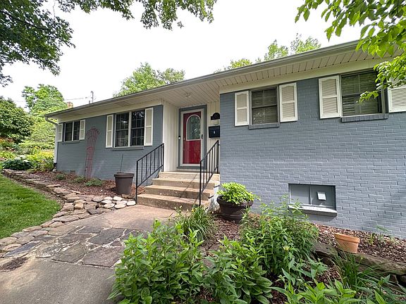 2nd image of 1 W Prospect St