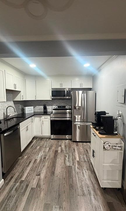 1st image of 9 Weld St APT 15