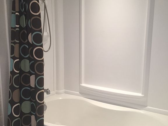 3rd image of 40 Melvina St