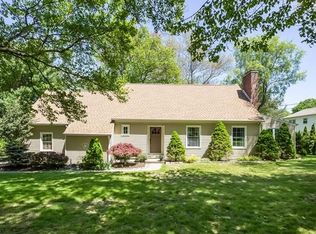 98 Curtis Rd, Middlebury, CT 06762