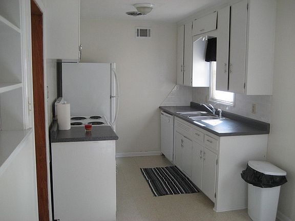 3rd image of 3437 S Osage Ave