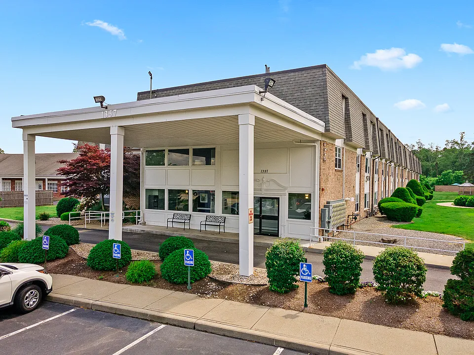 Landings on the Trail Apartment Homes