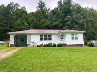 8756 State Route 40 W, Oil Springs, KY 41238