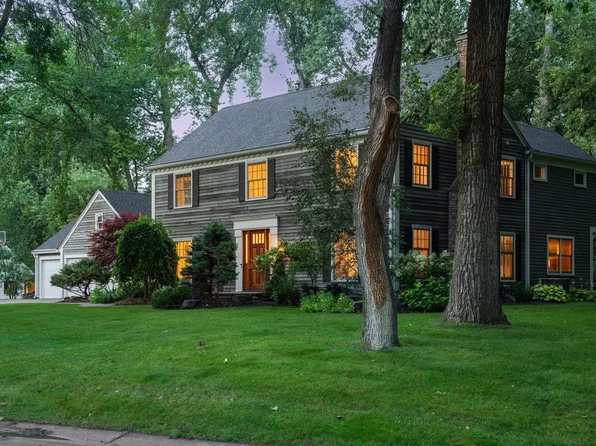 6621 Iroquois Trl, Edina, MN 55439
