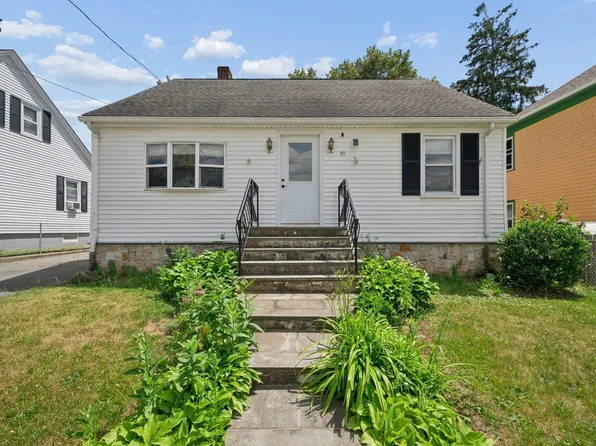 45 Bright St, Fall River, MA 02721