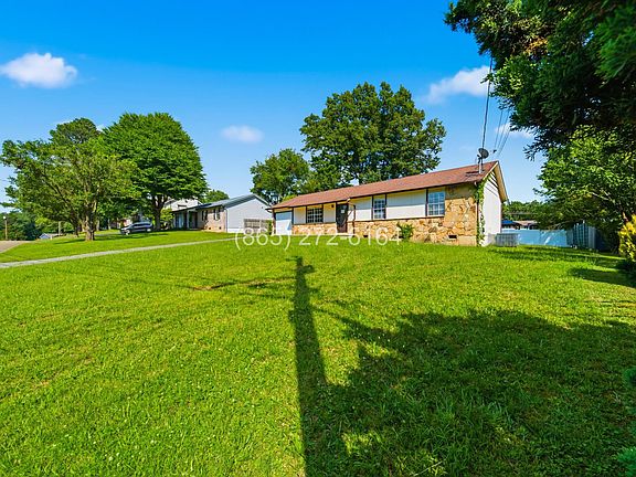 3rd image of 6436 Tewksbury Dr
