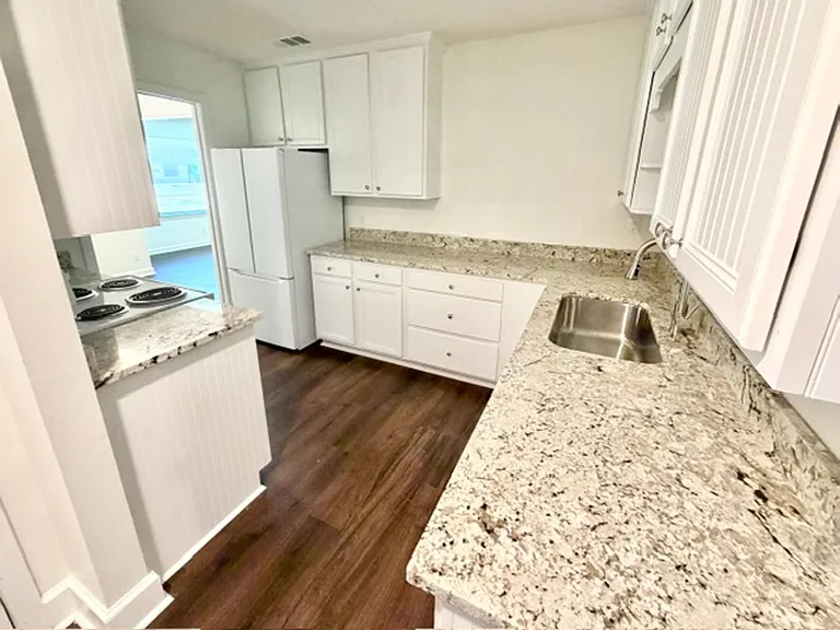 4499 E Dearing Rd — Photo 5