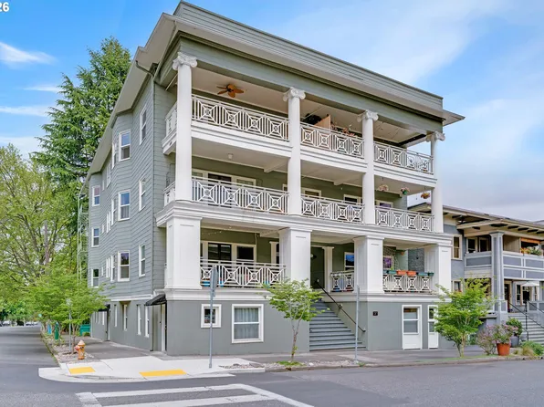 2387 NW Northrup St APT 9, Portland, OR 97210