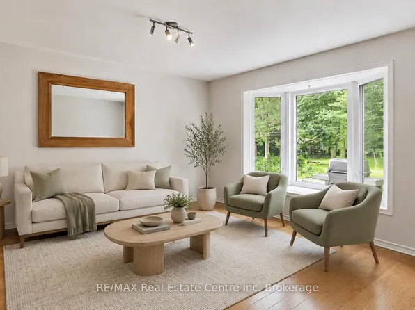 27 Elmhurst Cres, Guelph, ON N1H 6C8
