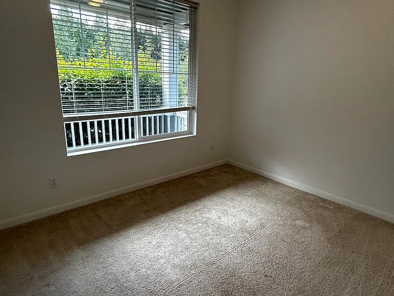 5th bedroom - first floor