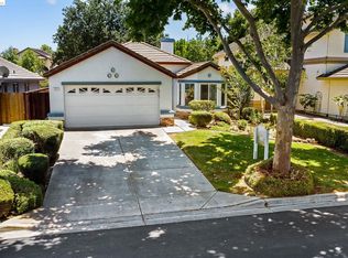 562 Apple Hill Dr, Brentwood, CA