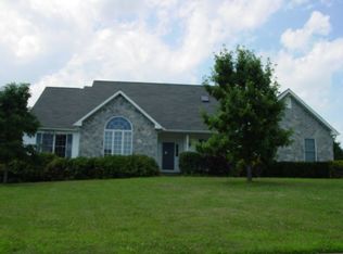 323 Wheatsheaf Dr, New Castle, DE 19720