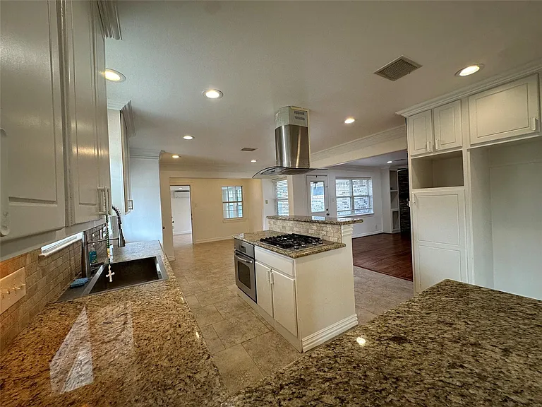 8522 Westview Dr — Photo 8