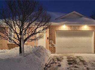 114 Glencliffe Ct, Kitchener, ON N2B 3X1