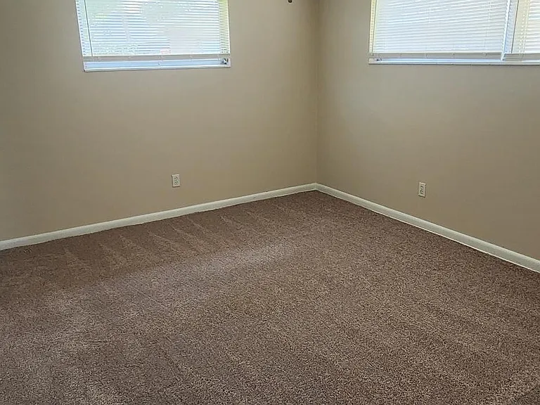 1003 Coronado Dr — Photo 15
