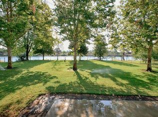 7023 Riverside Dr, Redding, CA 96001