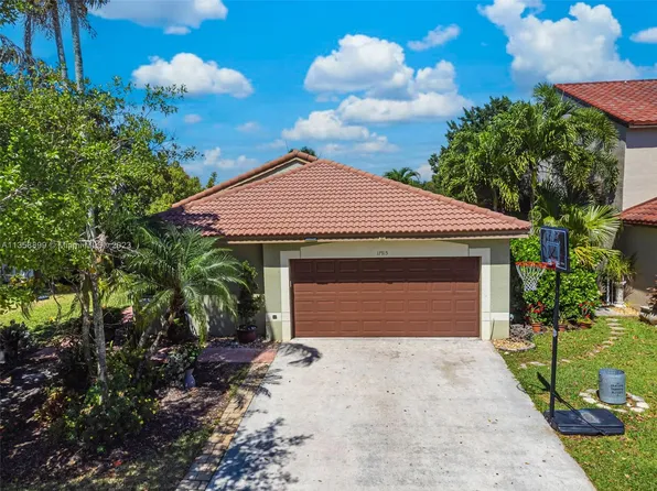 17915 NW 21st St, Pembroke Pines, FL 33029