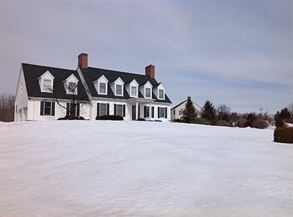 1st image of 9 Dorset Ln