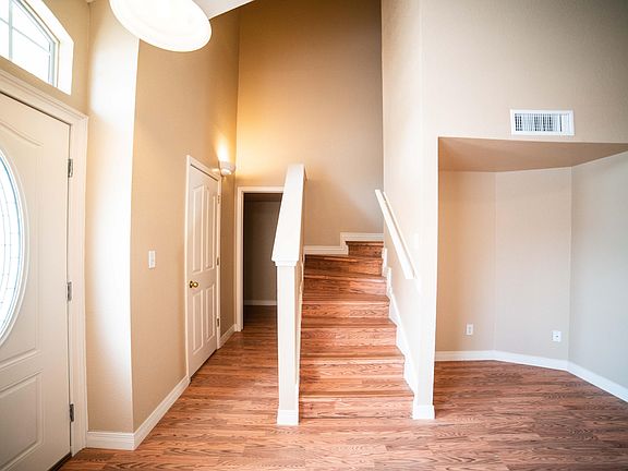2nd image of 12257 Sun Bridge Pl