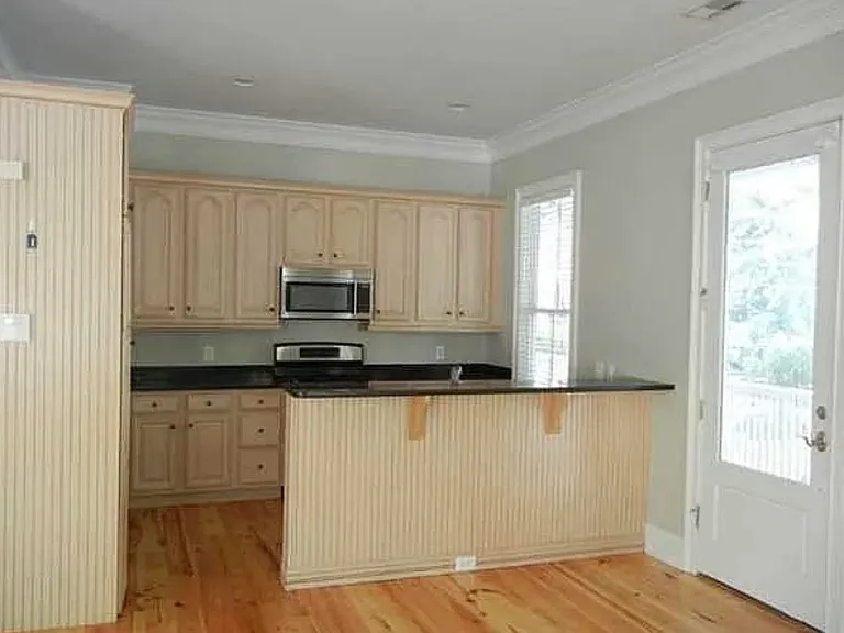 103 Bogard St #A — Photo 5