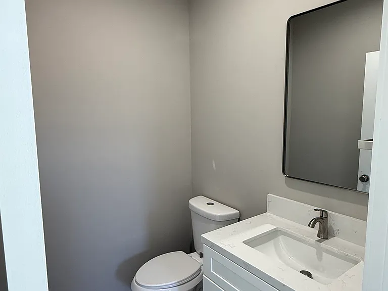 7829 Vicky Ave — Photo 11