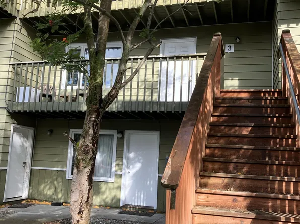 311 Lynnwood Dr APT 3, Anchorage, AK 99518