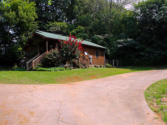 2nd image of 6811 Martha Ave