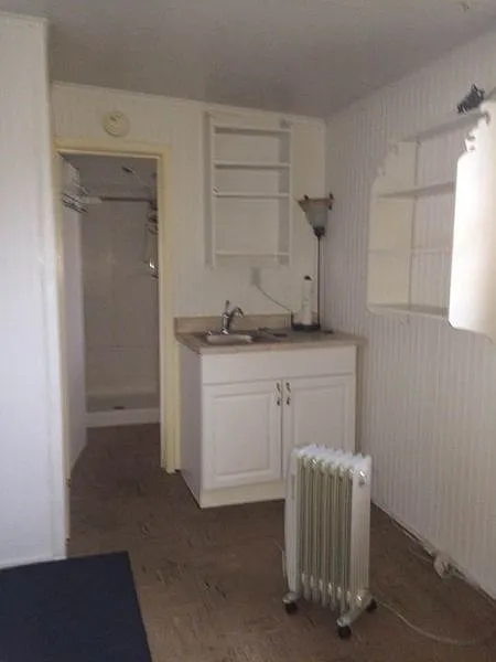 1651 SE 2nd Court — Photo 4
