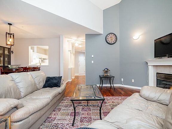 5th image of 2575 Ware St #401