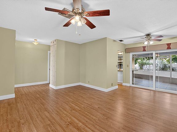 3rd image of 1011 SW 7TH Street