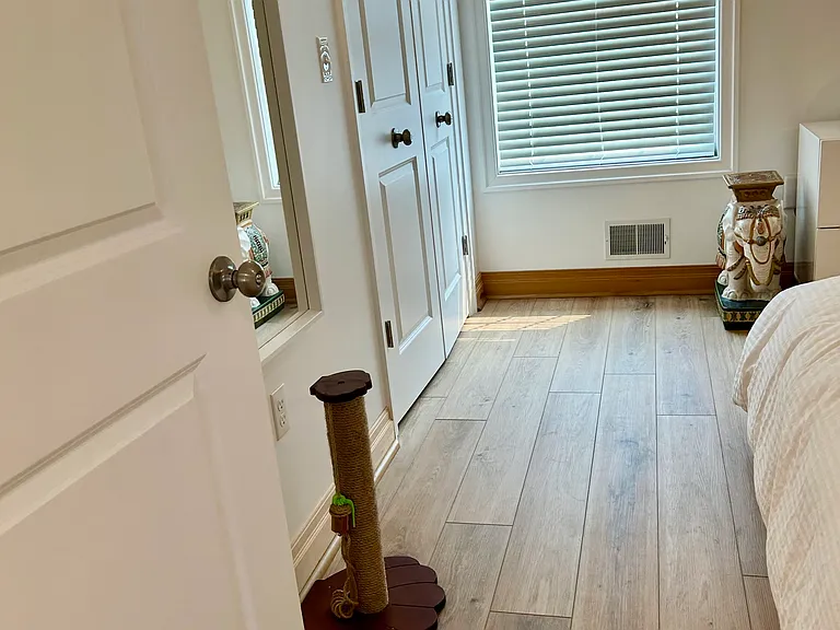 763 Broughton St #2 — Photo 6