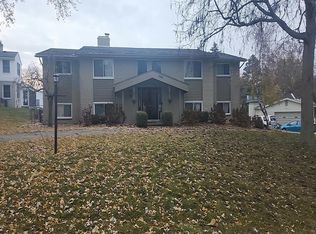 5669 Raven Rd, Bloomfield Hills, MI 48301