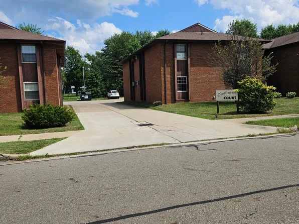 2128 Tanglewood Ave #A, Alliance, OH 44601