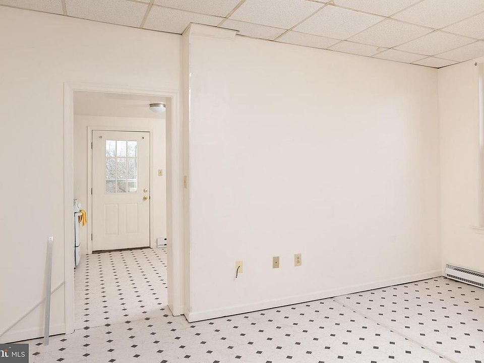 2nd image of 13 2nd Ave APT 2
