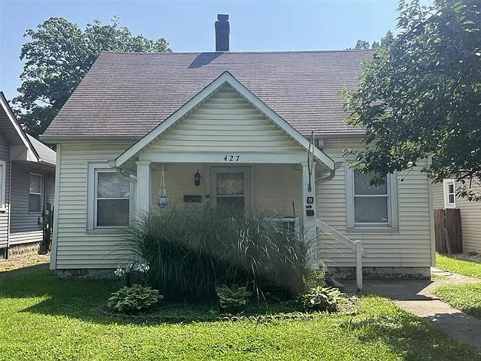 427 N Riley Ave — Photo 1
