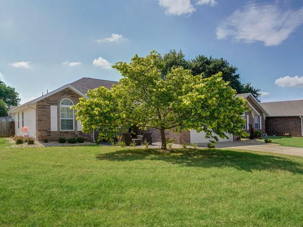 847 S Dexter Avenue, Springfield, MO 65802